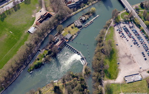 aerial photograph of Caversham Lock  Reading Berkshire  , England UK