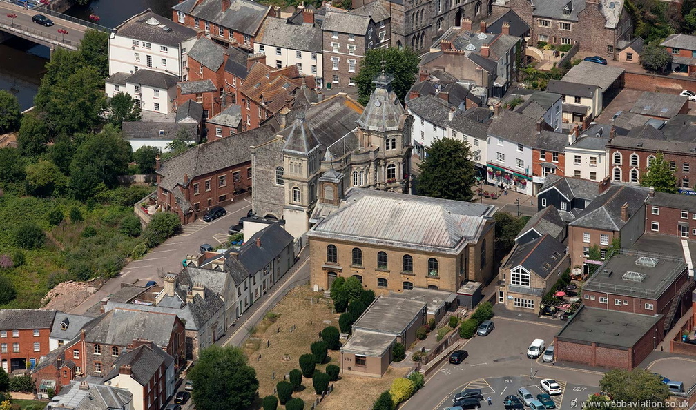 St George's Church, Tiverton  from the air 