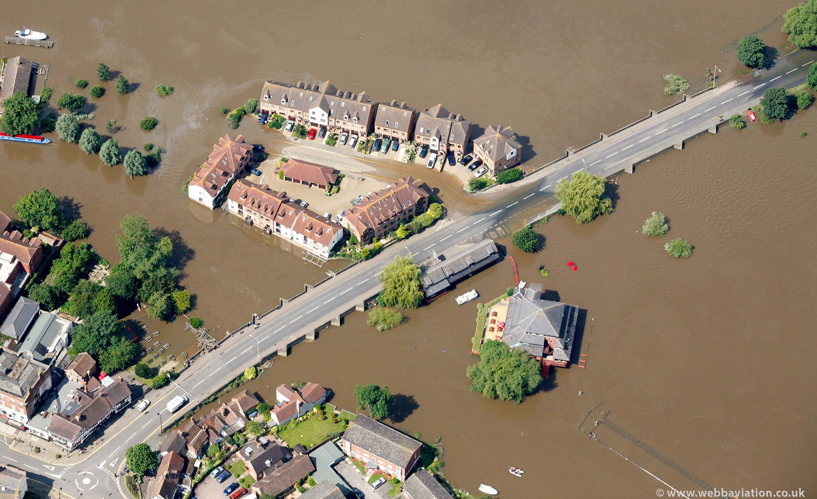 King John's Bridge, Mythe Road  Tewkesbury  during the great floods of 2007 from the air