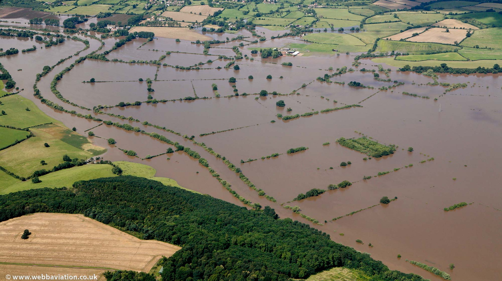  Ashleworth Gloucestershire during the great River Severn floods of 2007 from the air