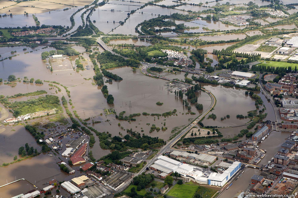 Castle Mews Way  Gloucester during the great floods of 2007 from the air