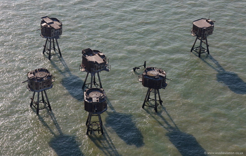 Shivering Sands Fort ,  Maunsell Sea Fort from the air