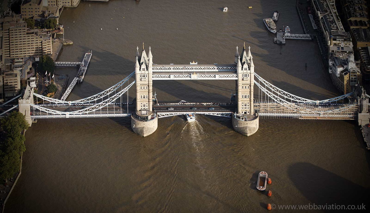 Tower_Bridge_London_cb33013.jpg