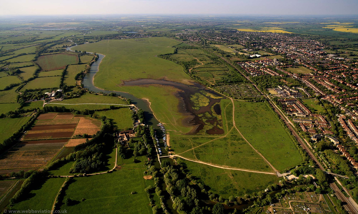 Port Meadow, Oxford from the air 