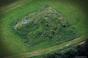 Longstones Barrow nar Avebury  aerial photograph