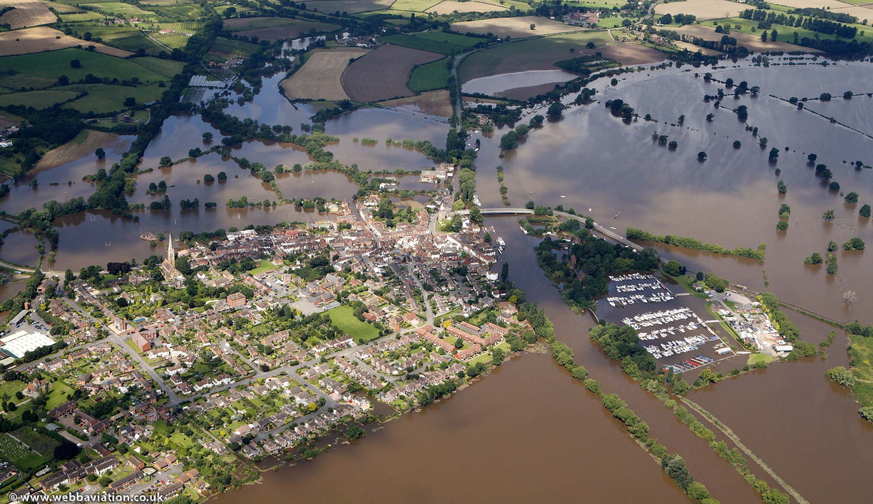 upton-on-severn-floods-ba18248.jpg