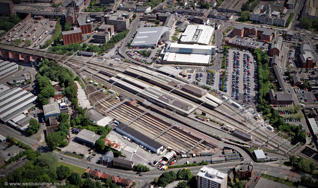 Stockport_railway_station_MG6794.jpg