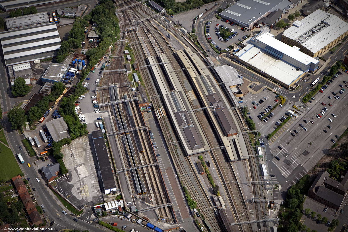 Stockport_railway_station_cb09453.jpg