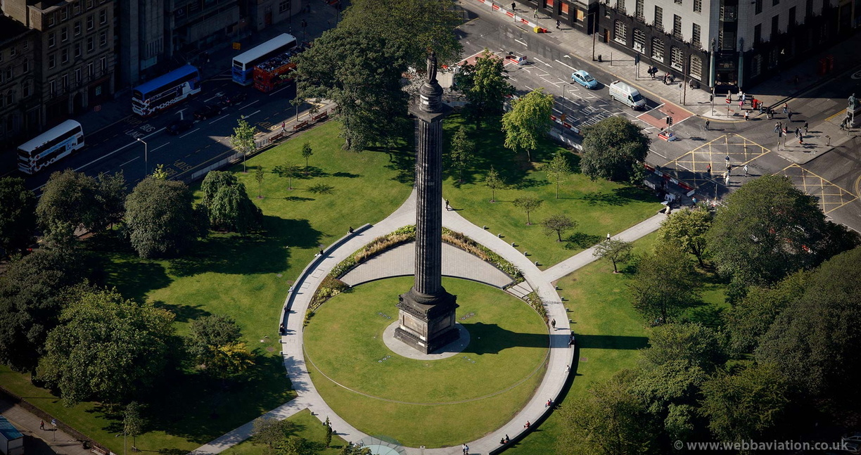 Melville_Monument_St_Andrew_Sq_Edinburgh_db58476.jpg
