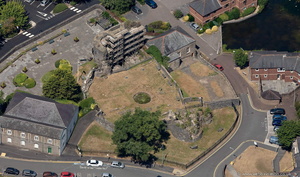 Neath Castle from the air ( Castell-nedd )