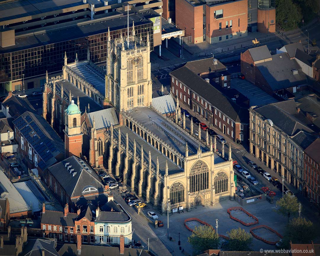 f Hull Minster ( Holy Trinity Church )  aerial photograph